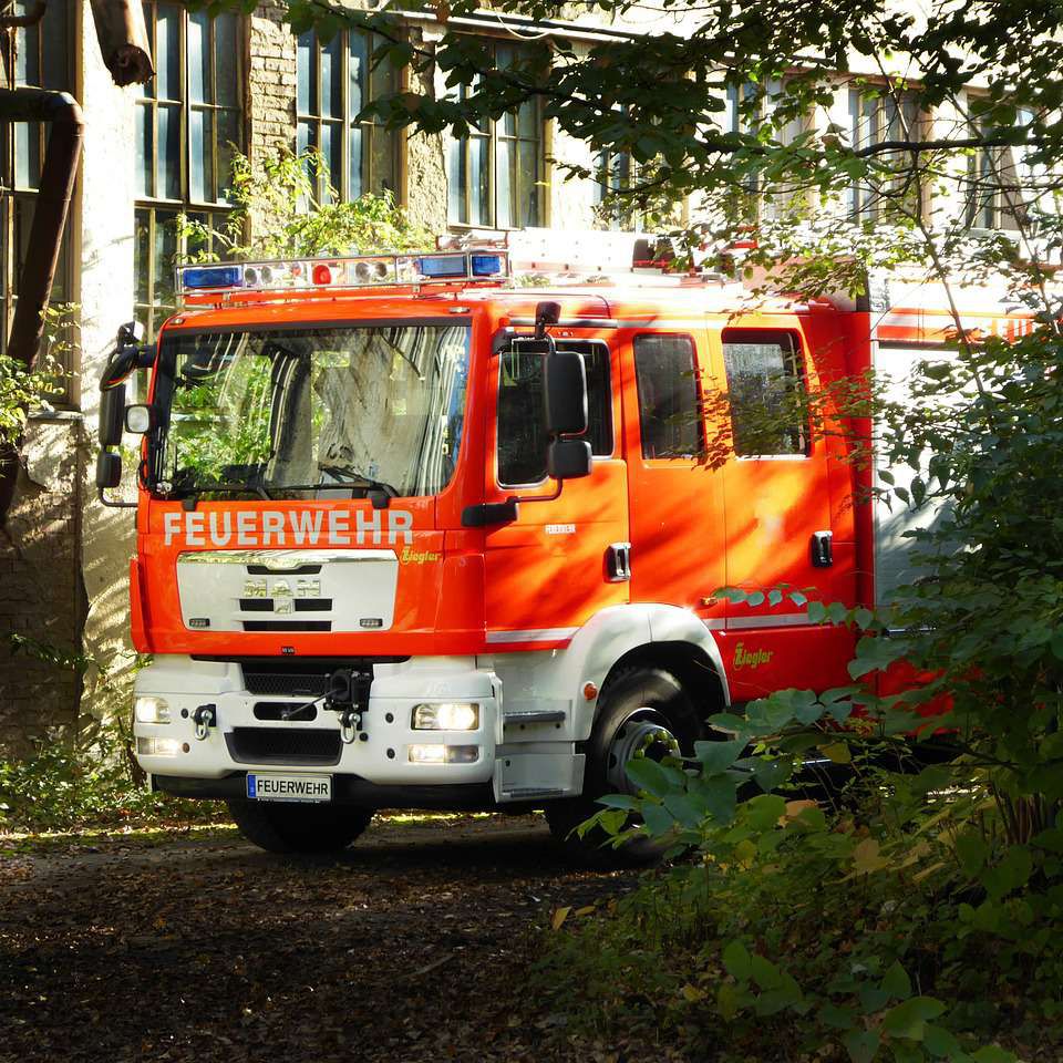 Fire-fighting vehicle